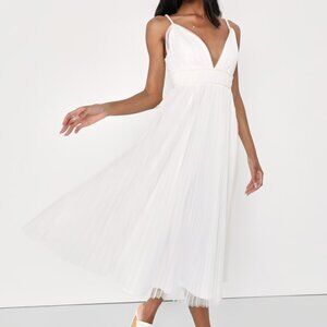 Lulus Sweet Goddess White Mesh Pleated Sleeveless Midi Dress - Size M